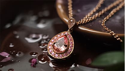 Gemstones And Bling – Backstory Of A Stunning Piece Of Gemstone Jewellery?