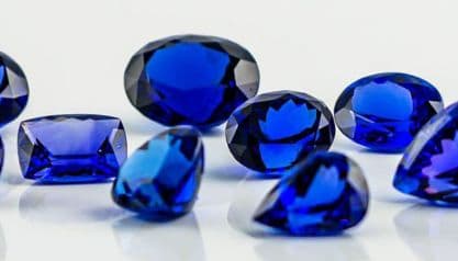 Blue Hues of Tanzanite Gemstone: A Perfect Combination with Winter?
